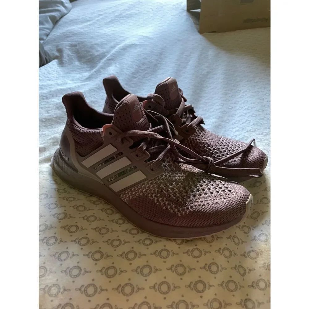 adidas UltraBoost Knit Sneakers version 1 womens size 7 US mauve purple